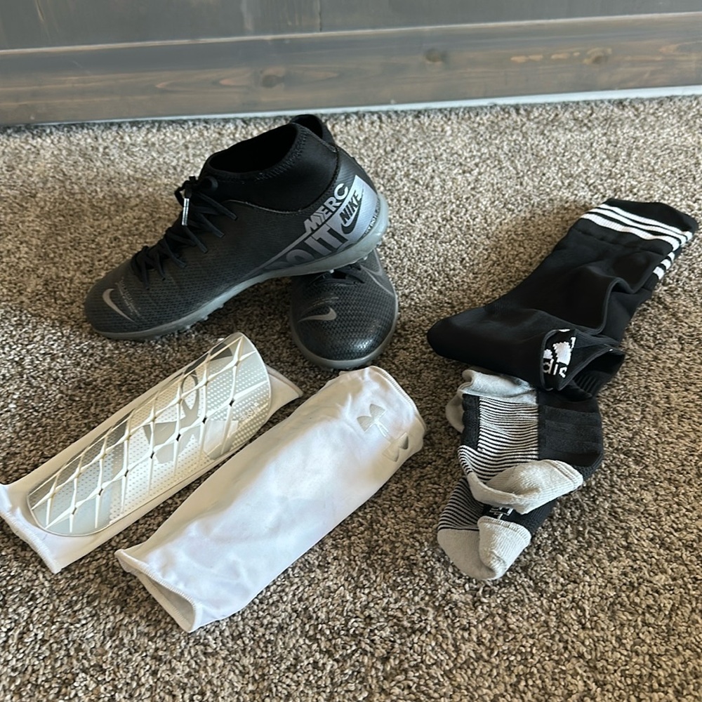 Unisex Soccer cleats/Shin guards and Socks
